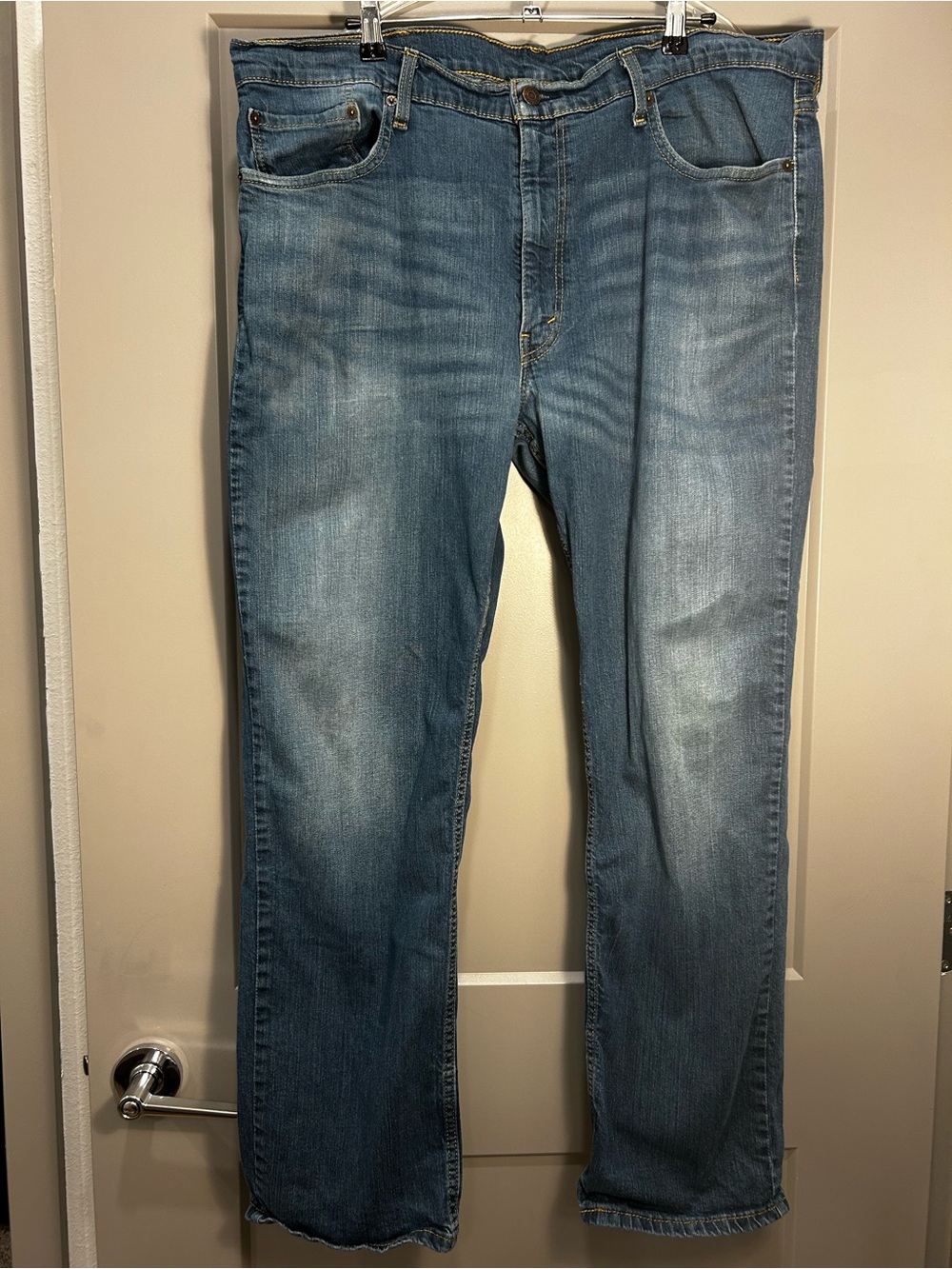 Levi's | 559 Relaxed Straight Jeans | Men’s | Medium Blue | 40x32